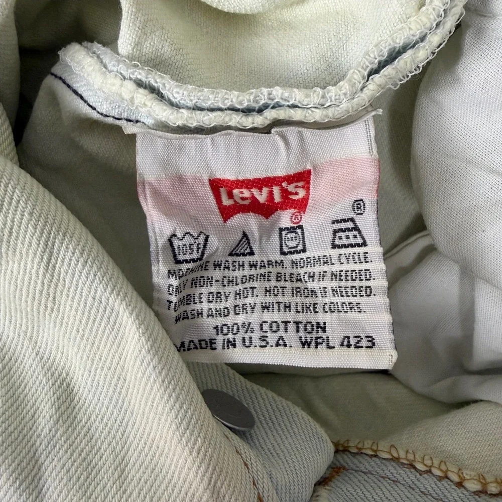 Vintage Levis Jeans Men 32x30 Yellow 501 Button Fly Straight Leg Made in USA 90s
